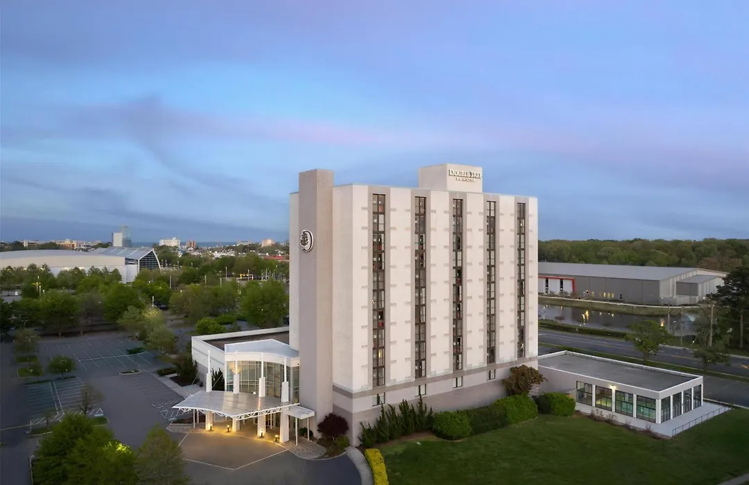 Doubletree By Hilton Virginia Beach-1