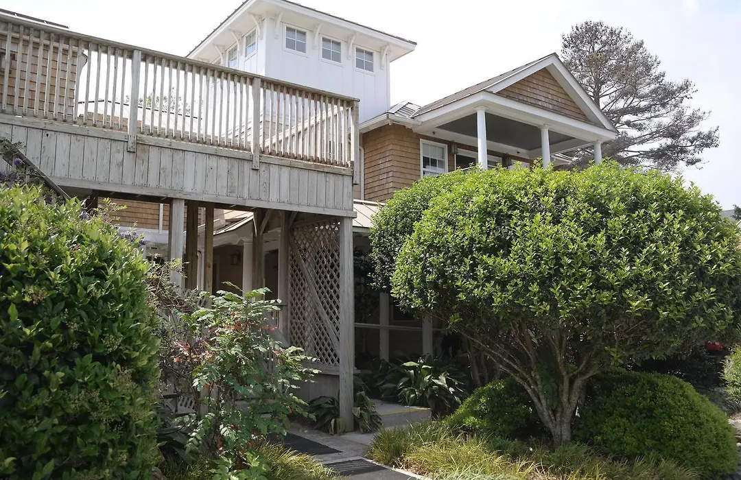 Beach Spa Bed & Breakfast-1